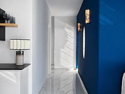 Kouros Hotel & Suites