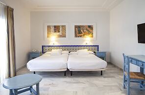 Playa De La Luz Hotel