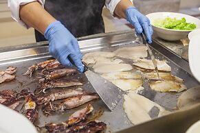 Playa De La Luz Hotel