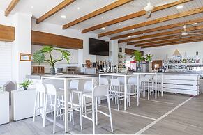 Playa De La Luz Hotel