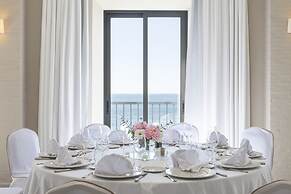 Playa De La Luz Hotel