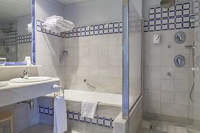 Playa De La Luz Hotel