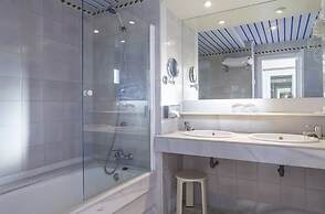 Playa De La Luz Hotel