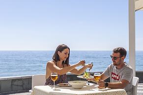 Playa De La Luz Hotel