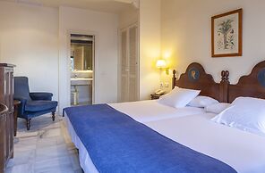 Playa De La Luz Hotel