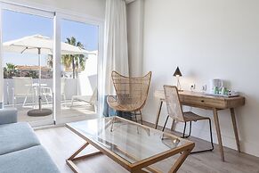 Playa De La Luz Hotel