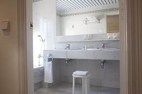 Playa De La Luz Hotel