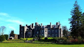 Inverlochy Castle