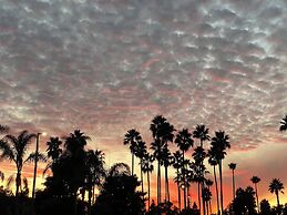 Holiday Inn Express Hotel & Suites Carlsbad Beach by IHG