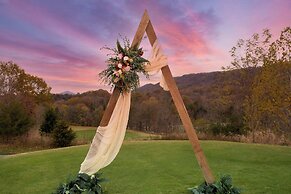 MeadowView Conference Resort & Convention Center