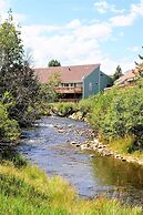 Twin Rivers Condominiums by Alderwood Colorado Management