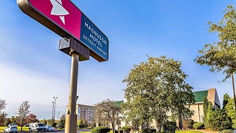 Magnuson Hotel Detroit Airport