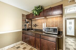 Magnuson Hotel Detroit Airport