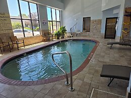 Holiday Inn Express & Suites St. Louis West - Fenton by IHG