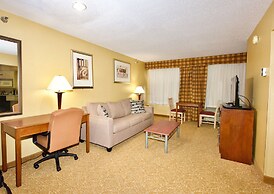 Holiday Inn Express & Suites St. Louis West - Fenton by IHG