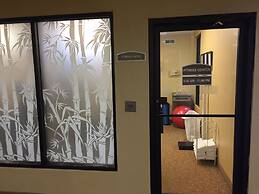 Holiday Inn Express & Suites St. Louis West - Fenton by IHG