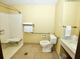 Holiday Inn Express & Suites St. Louis West - Fenton by IHG