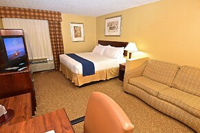 Holiday Inn Express & Suites St. Louis West - Fenton by IHG