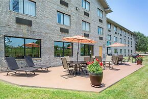 Ramada by Wyndham Catlettsburg/Ashland