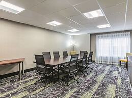 La Quinta Inn & Suites by Wyndham Dallas Plano West