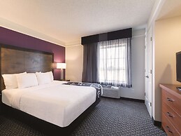 La Quinta Inn & Suites by Wyndham Dallas Plano West