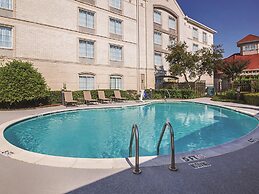 La Quinta Inn & Suites by Wyndham Dallas Plano West