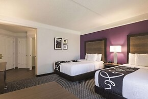 La Quinta Inn & Suites by Wyndham Dallas Plano West