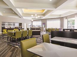 La Quinta Inn & Suites by Wyndham Dallas Plano West