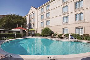 La Quinta Inn & Suites by Wyndham Dallas Plano West