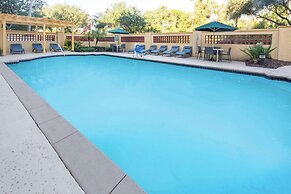 La Quinta Inn & Suites by Wyndham Tampa Brandon Regency Park