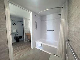 The Harrison Hotel Downtown Hollywood