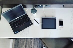 Delta Hotels by Marriott Vancouver Downtown Suites