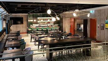 Delta Hotels by Marriott Vancouver Downtown Suites