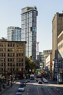 Delta Hotels by Marriott Vancouver Downtown Suites