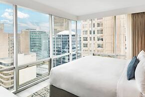 Delta Hotels by Marriott Vancouver Downtown Suites