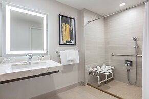 Delta Hotels by Marriott Vancouver Downtown Suites