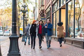 Delta Hotels by Marriott Vancouver Downtown Suites