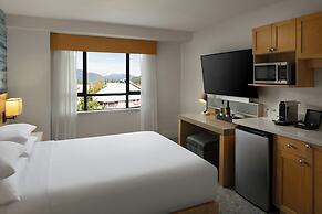 Delta Hotels by Marriott Whistler Village Suites