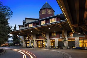 Delta Hotels by Marriott Whistler Village Suites
