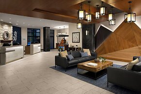 Delta Hotels by Marriott Whistler Village Suites
