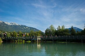 Delta Hotels by Marriott Whistler Village Suites