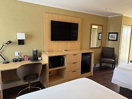 Annapolis Royal Inn & Suites
