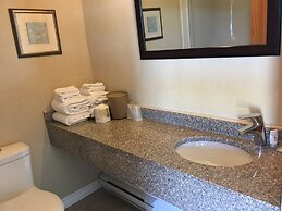 Annapolis Royal Inn & Suites