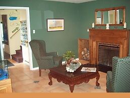 Annapolis Royal Inn & Suites