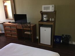 Annapolis Royal Inn & Suites