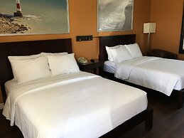 Annapolis Royal Inn & Suites