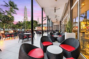 Hotel Riu Plaza Miami Beach
