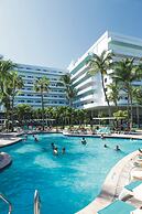 Hotel Riu Plaza Miami Beach