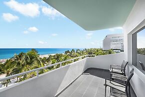 Hotel Riu Plaza Miami Beach