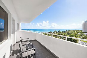 Hotel Riu Plaza Miami Beach